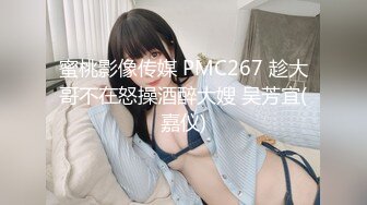  双飞高颜值闺蜜 一根鸡吧有点应付不过来 只能先操无毛粉鲍鱼 再操逼毛茂密美女