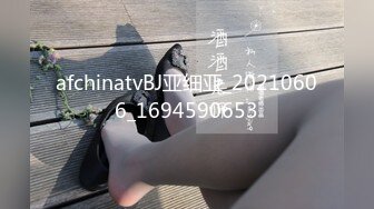 RS-022 巨乳妹搭上性爱巴士 红斯灯影像 x 麻豆传媒映画