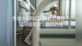 科技楼蹲守黄衣牛仔裤长发美女 两瓣肥厚的大阴唇