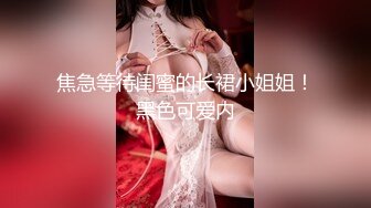  粉色头发卡哇伊眼镜萌妹子啪啪，特写深喉口交上骑乘晃动大奶，无毛逼逼掰穴特写