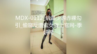 5/11最新 姐姐露脸群P淫乱AV级大作嘴里叼两根鸡巴下面还被舔逼VIP1196